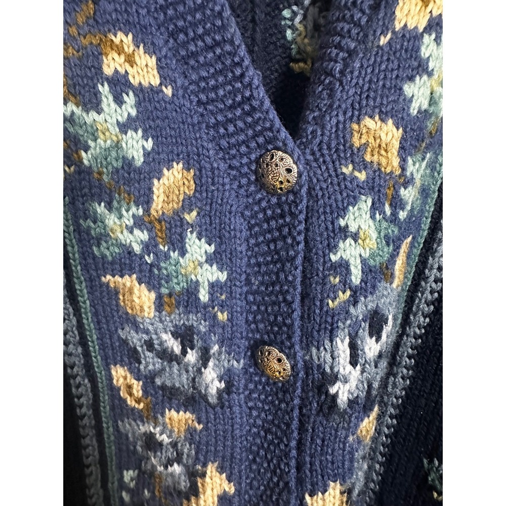 Laura Ashley Vintage 100% Pure New Wool Floral Cardigan Navy Blue Medium - Picture 2 of 5